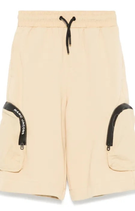 Панталон в бежов цвят